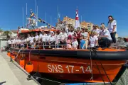Hyères inaugure un nouveau canot de sauvetage SNSM en hommage à deux figures locales