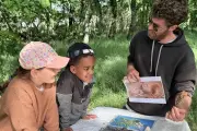 Immersion ludique en forêt pour les 3-7 ans à Arès