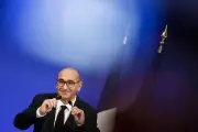 Immigration : Laurent Nuñez adopte un ton plus conciliant sans modifier la politique
