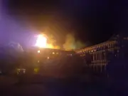 Incendie à l'ancien hôpital Saint-Cyr : 500 m² de toiture détruits