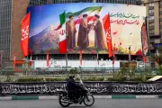 Iran : le pouvoir fragmenté obéit uniquement au bureau du guide suprême