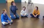 À Issigeac, Maud Pilat initie les jeunes au théâtre par l'improvisation