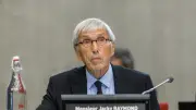 Jacky Raymond dédicace son Abécédaire d’un enfant de la République