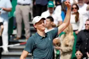 Jannik Sinner écrase Alexander Zverev et se qualifie pour la finale du Masters de Monte-Carlo