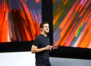John Ternus, l'ingénieur discret qui pourrait prendre la tête d'Apple