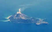 Kikai, le super-volcan japonais sous surveillance, se recharge en magma