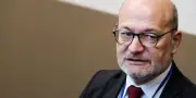 L'aide au développement mondiale s'effondre en 2025, une chute historique