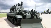 L'armée ukrainienne détruit un rare véhicule de déminage russe IMP-3M