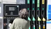 À Laroque, l'inquiétude grandit face à l'explosion des prix des carburants