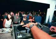 L'Assemblée nationale durcit la répression contre les free parties techno illégales