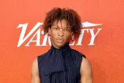 Le chanteur D4vd arrêté pour le meurtre d'une adolescente retrouvée dans sa voiture