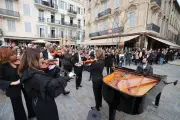 Le flashmob du pianiste Julien Cohen pour le MIDEM à Cannes devient viral avec 13 millions de vues