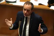 Le gouvernement recentre son projet de loi sur l'autorité préfectorale plutôt que sur la décentralisation