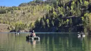 Le lac Bellière, vitrine d'une pêche moderne et écologique en Cévennes