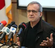 Le président iranien dénonce les frappes israélo-américaines comme un crime de guerre