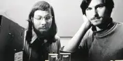 Les 50 ans d'Apple : l'histoire improbable de la rencontre entre Steve Jobs et Steve Wozniak