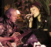 Les Z'Igolos reçoivent le duo French Kiss pour une soirée folk-jazz-blues