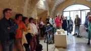 L'exposition Sortie de Résidence #5 illumine Saint-Quentin-la-Poterie avec ses céramiques contemporaines