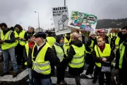 Macron quitte l'Élysée : neuf ans de fracture sociale et politique en France