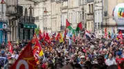 Manifestation du 1er mai à Bordeaux contre la vie chère et pour défendre le jour férié