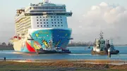 Membre d'équipage disparu en mer après une chute du Norwegian Breakaway