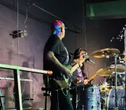 Mir'Anima cartonne à Miramont-de-Guyenne avec un spectacle de variétés des années 60-80