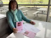 Nat Auredanse publie son premier recueil de poésie 'Une vie de poème' à Matha