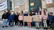 Nîmes : Mobilisation des parents contre la fermeture d'une classe à l'école du Mont Duplan
