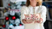 Noël : 40% des Français s'endettent pour les cadeaux, racontez-nous