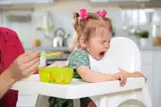 Néophobie alimentaire : comprendre et accompagner la peur des nouveaux aliments chez l'enfant