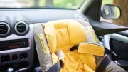 Nourrisson de 5 mois meurt laissé seul dans une voiture en plein soleil au Nebraska