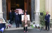 Obsèques de Loana à Nice : hommage émouvant à la cathédrale Sainte-Réparate