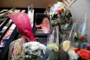 Obsèques de Loana à Nice : une cérémonie en rose et blanc pour la star de la téléréalité