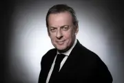 Olivier Nora quitte la direction de Grasset après 24 ans, dans un contexte de tensions éditoriales