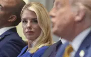 Pam Bondi quitte la Justice américaine après les critiques sur l'affaire Epstein