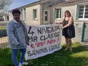 Parents et élus manifestent à La Rochelle contre la suppression d'une classe