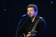 Patrick Bruel visé par trois enquêtes pour violences sexuelles en France et en Belgique
