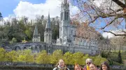 Pèlerinage à Lourdes pour les collégiens de Saint-Joseph : un voyage spirituel marquant