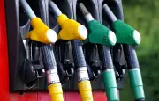 Pénurie de carburant : le chèque énergie peut-il servir à payer le plein ?