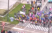 Pogacar et Evenepoel risquent des poursuites après un feu rouge brûlé sur le Tour des Flandres