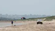 Pollution massive aux billes plastique sur les plages anglaises