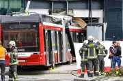 Salzbourg : un trolleybus s'encastre dans un supermarché, un mort et sept blessés