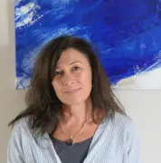 Sandrine Aléhaux célèbre 20 ans d'art abstrait à Bourg avec une exposition inédite