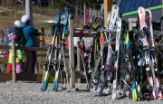 Savoie : huit voleurs de skis interpellés après des vols en série dans les stations