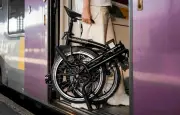 SNCF et Brompton lancent la location de vélos pliants pour les trajets domicile-travail