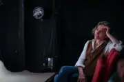 Stéphanie Tesson perpétue l'héritage théâtral de son père Philippe au Poche-Montparnasse