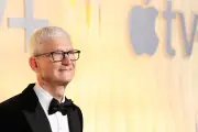 Tim Cook quitte Apple après 15 ans : succès financier, défis stratégiques et héritage contrasté