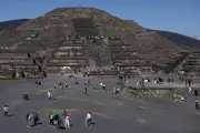Tragédie à Teotihuacan : un homme tue une touriste canadienne et blesse quatre personnes avant de se suicider