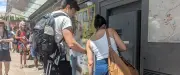 Tramway à Montpellier : les touristes perdus face aux bornes et aux tickets