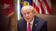 Trump annule des droits de douane sur le bœuf, café et bananes